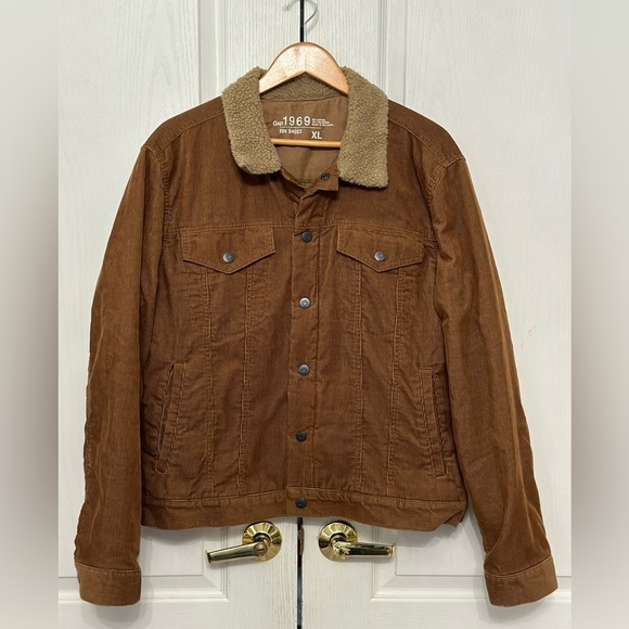 GAP Other - Gap Men's Sherpa Collar Quilted Lining Corduroy Coat Jacket Size XL Brown